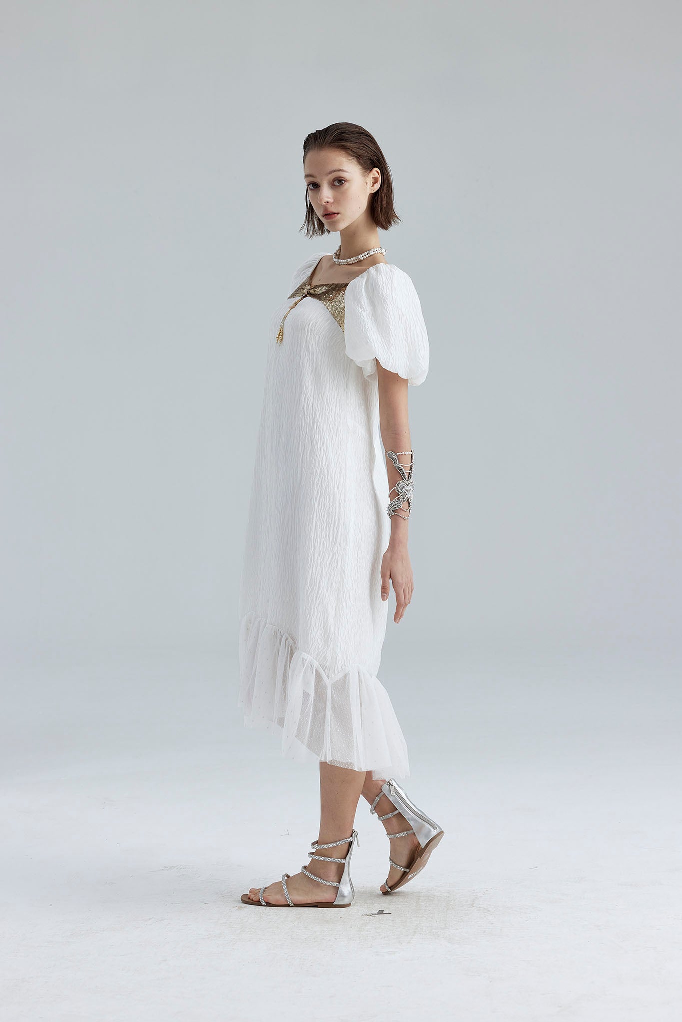 35.White puff sleeve dress